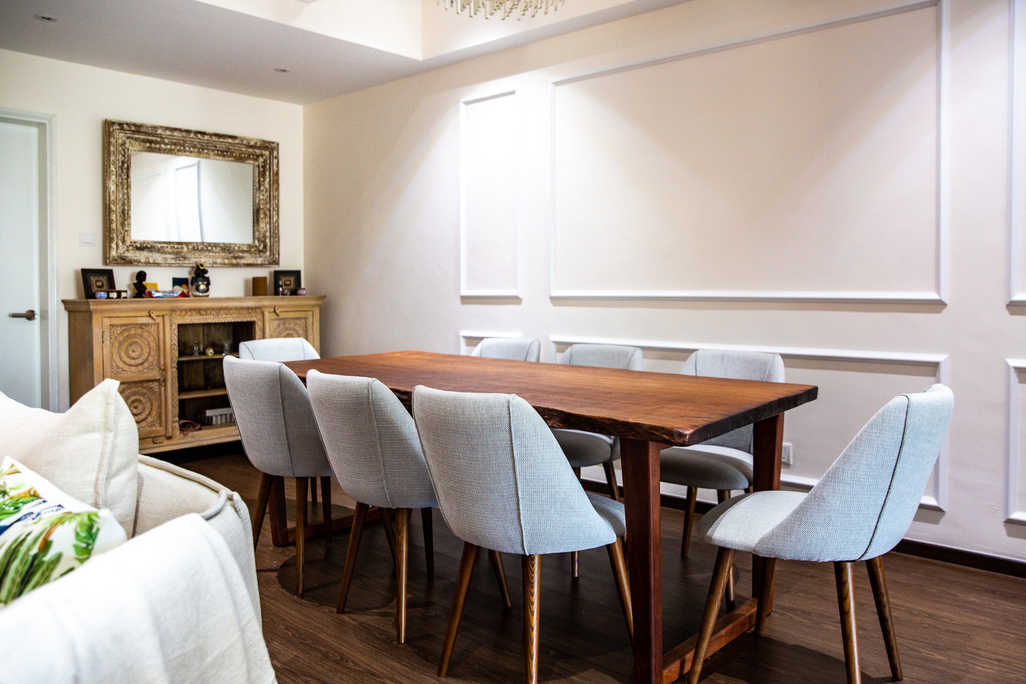 Size Matters: Find the Right Dining Table Size for Your Home ...